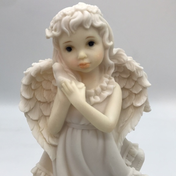 Lakeside Collection Figurine (Little Angel Girl) - Picture 2 of 6